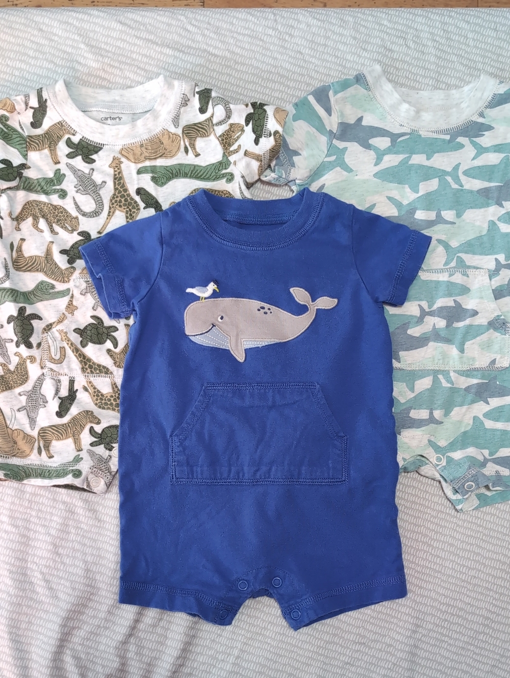 EUC Carter's Summer Romper Short-Sleeve Onesies Sz 6M 6 Month *R2